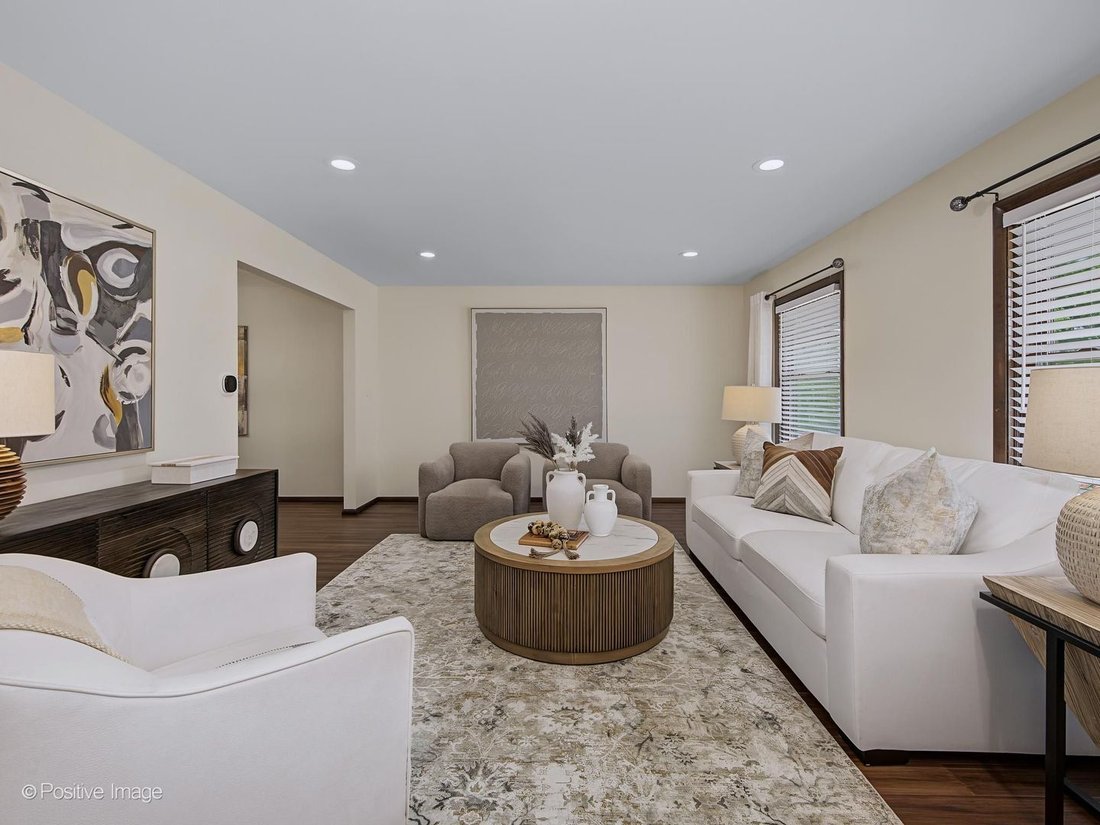 House in Glen Ellyn, Illinois, United States 4 - 18589604