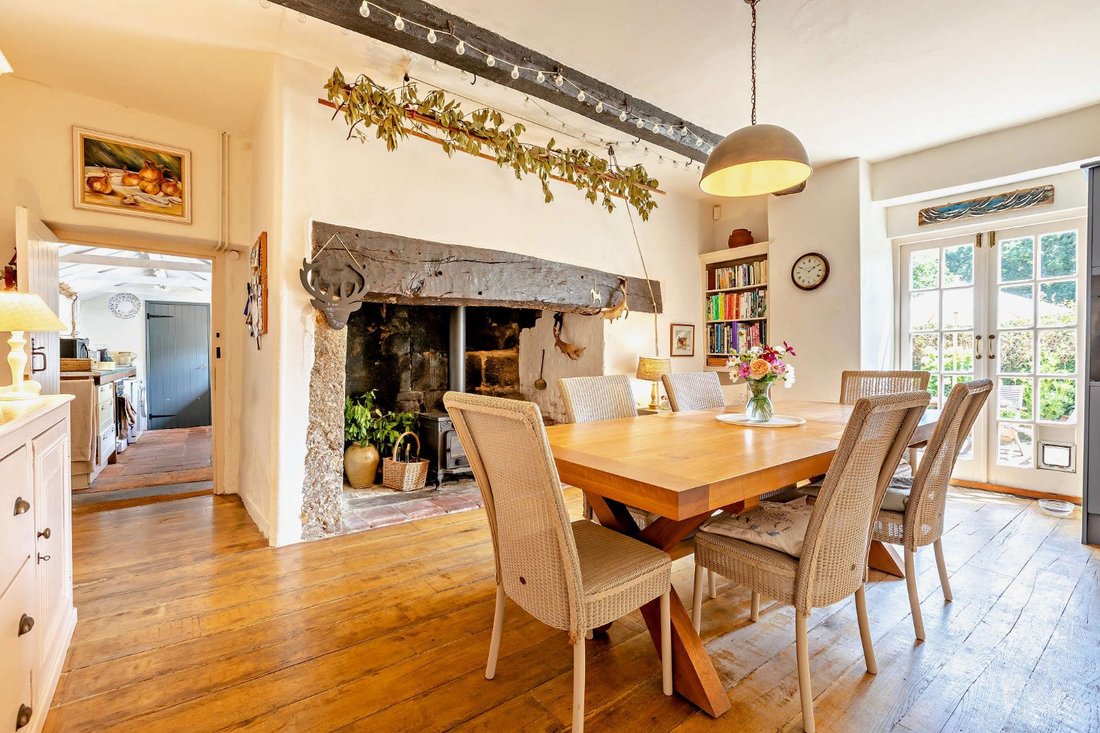 House in Devon, England 5 - 18589232