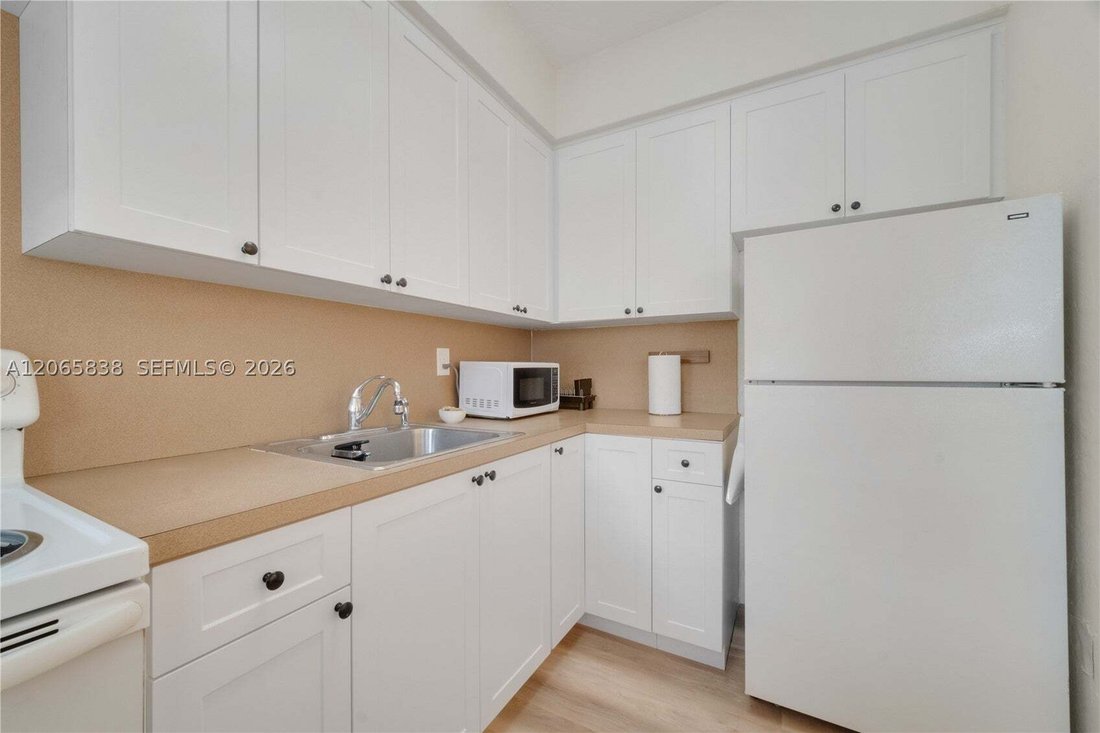 Apartment in Coral Gables, Florida, United States 5 - 18588958