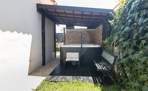 House in Sesimbra (Castelo), Setubal, Portugal 1