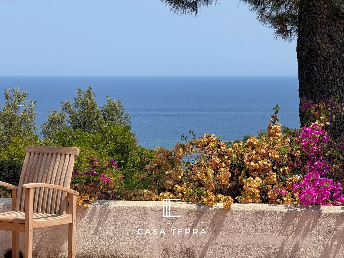 Villa in Sari-Solenzara, Corsica, France 3 - 18589969