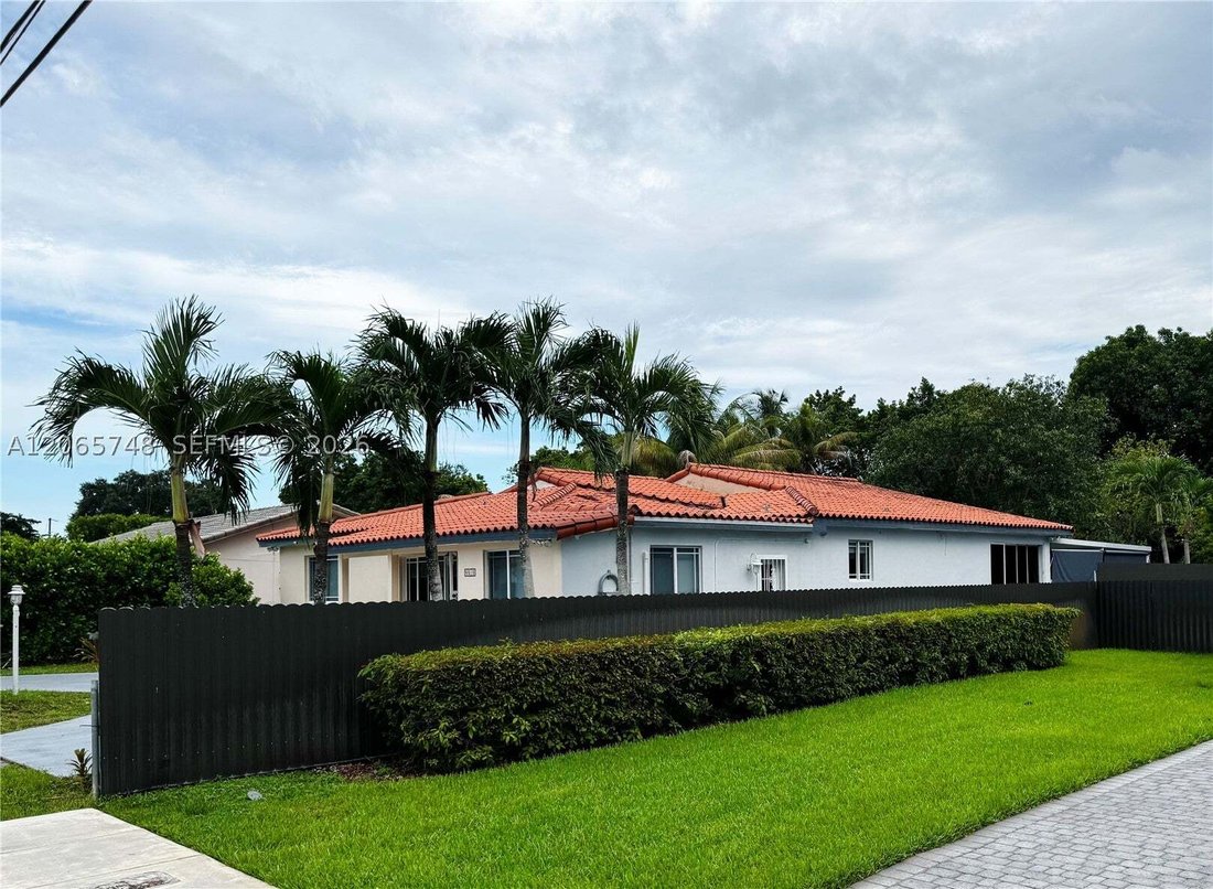 House in Miami, Florida, United States 1 - 18591764