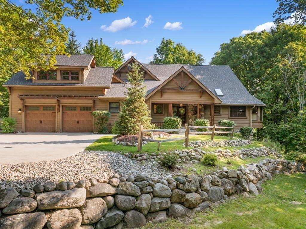 House in Central Lake, Michigan, United States 1 - 18591186