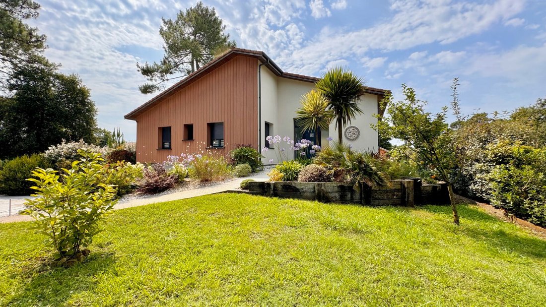 Villa in Lege Bourg, Lège-Cap-Ferret, France 1 - 18590539