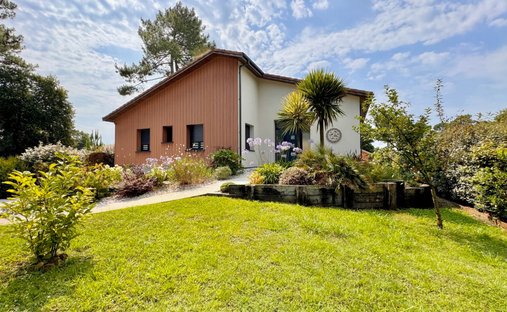 Villa in Lege Bourg, Lège-Cap-Ferret, France 1