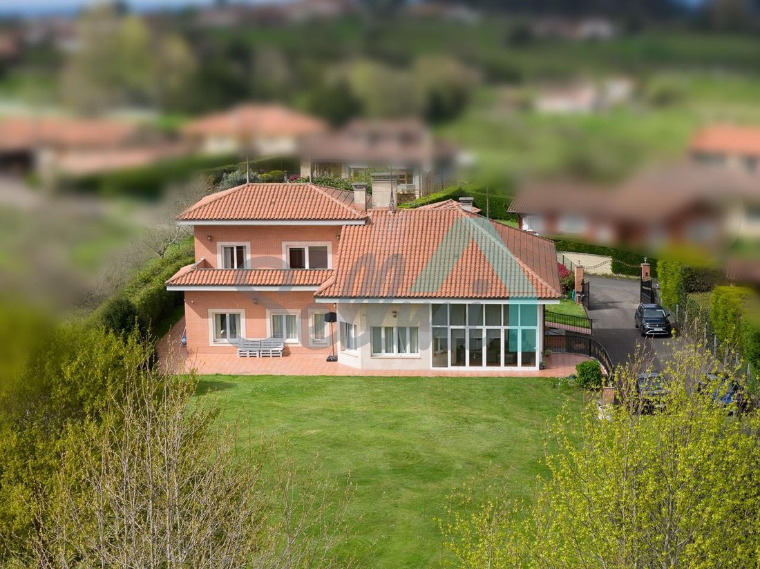 Villa in Villaviciosa, Asturias, Spain 2 - 18590045