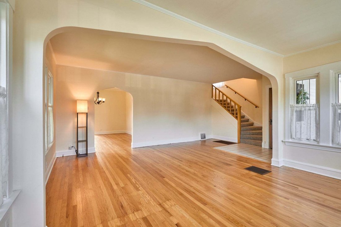 House in Brookfield, Illinois, United States 5 - 18592450
