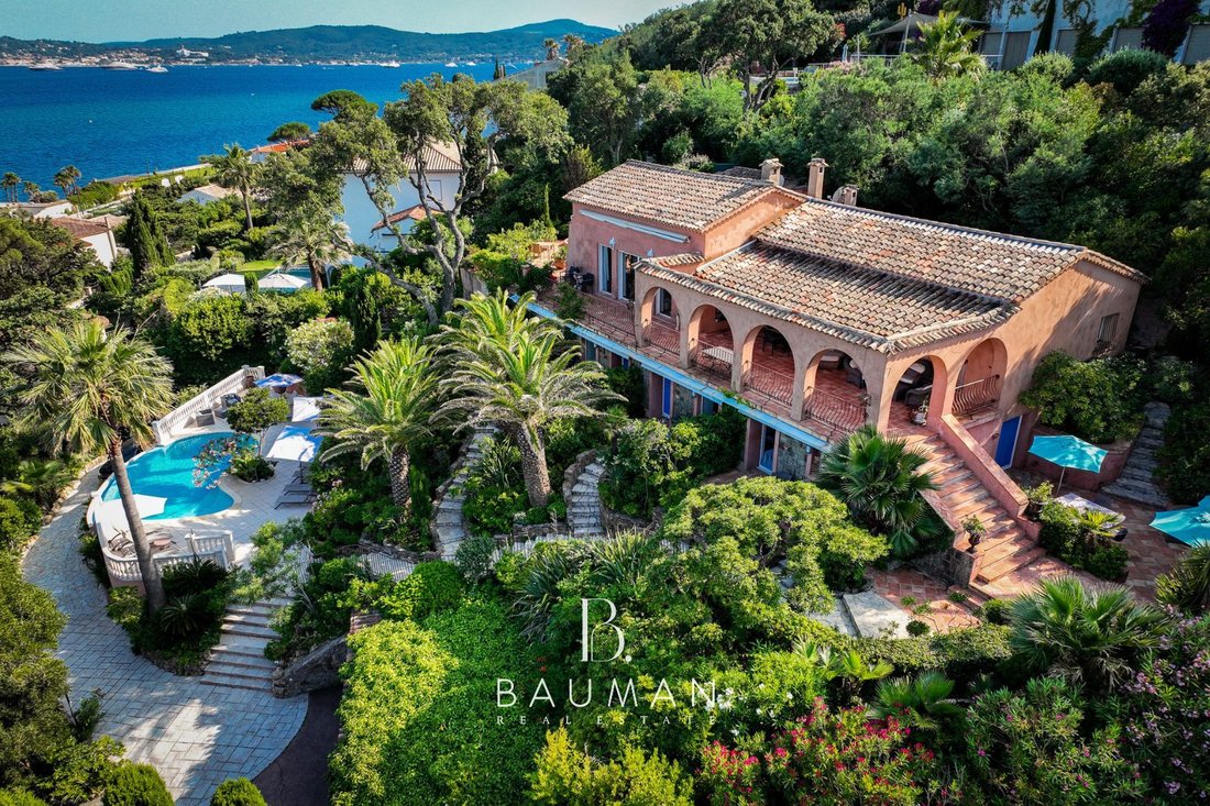 Villa in Nartelle-Noyer-Bellevue-bd des Sardinaux, Sainte-Maxime, France 1 - 18186952