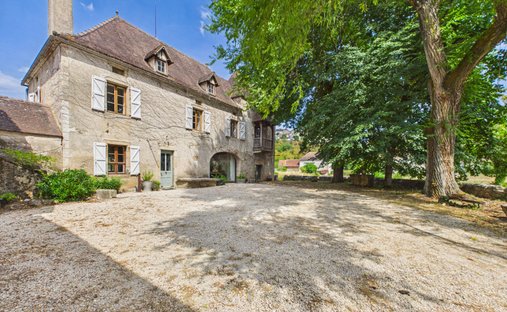 Villa a Calvignac, Occitania, Francia 1