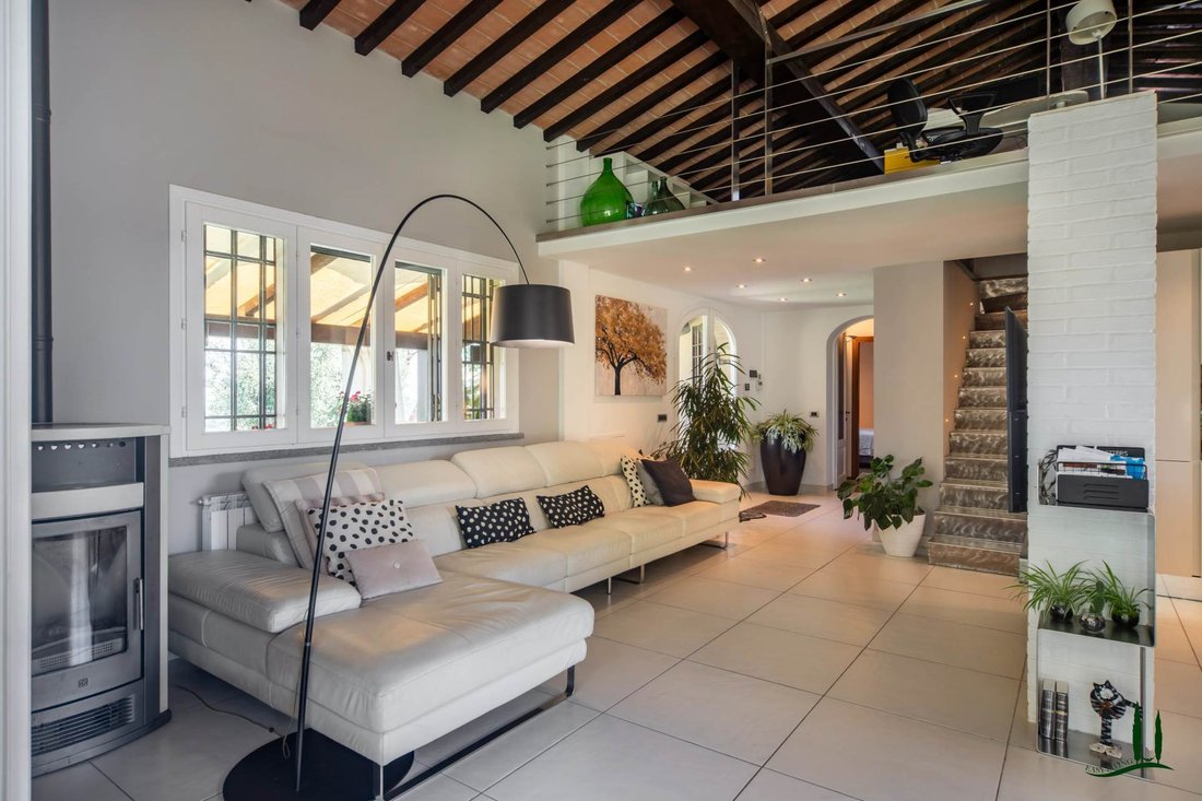 Villa in San Vincenzo, Tuscany, Italy 3 - 18591081