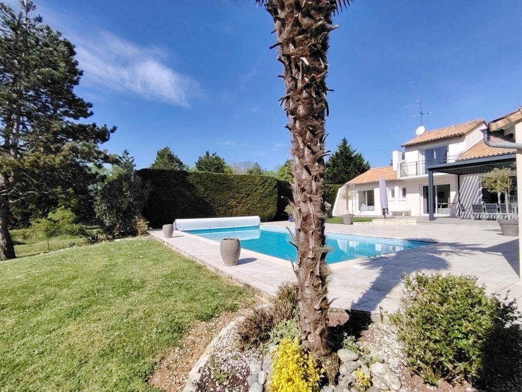 House in Auxances, Migné-Auxances, France 2 - 18590244