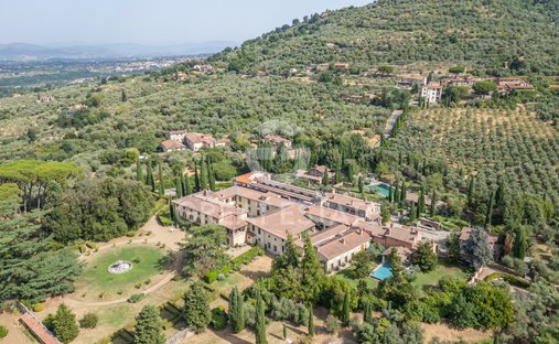 Finca en Castelfranco Piandiscò, Toscana, Italia 1