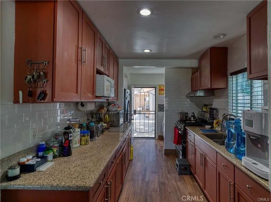 Condo in Los Angeles, California, United States 5 - 17926280
