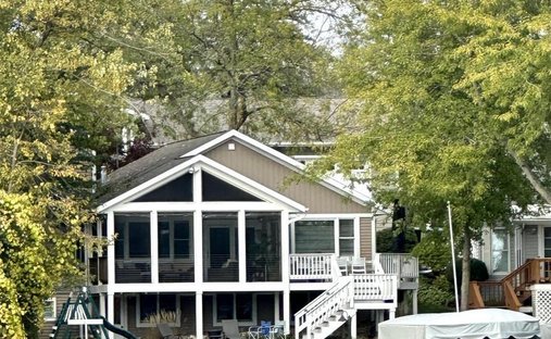 House in Lauderdale Lakes, Wisconsin, United States 1