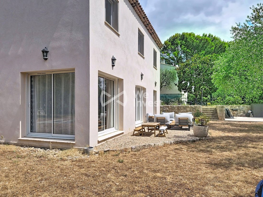 House in Grasse, Provence-Alpes-Côte d'Azur, France 2 - 18593904