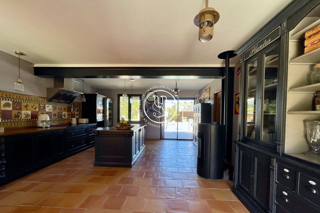 Villa in Eygalières, Provence-Alpes-Côte d'Azur, France 4 - 18590251