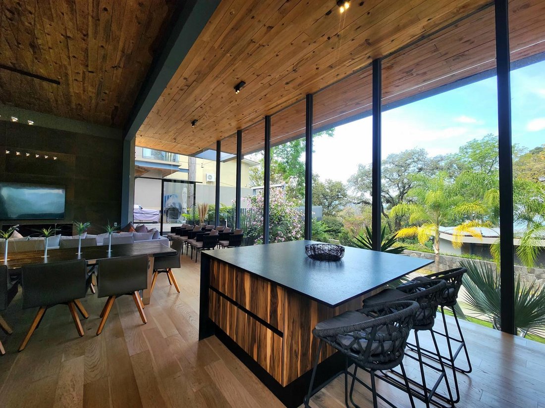 House in Valle de Bravo, State of Mexico, Mexico 2 - 18590737