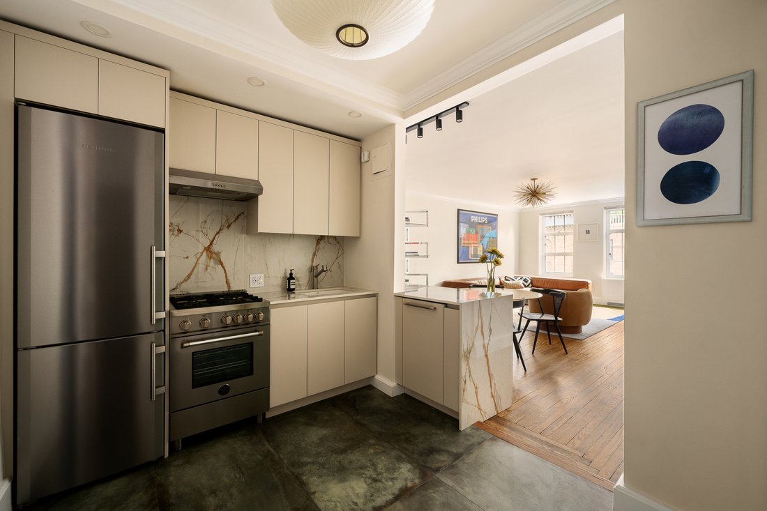 Co Op in New York, New York, United States 4 - 18592837