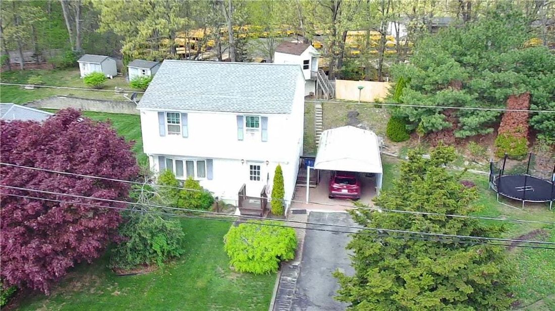 House in Lincoln, Rhode Island, United States 5 - 18590961
