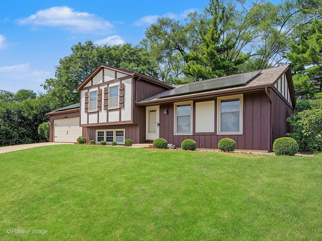 House in Glen Ellyn, Illinois, United States 2 - 18589604