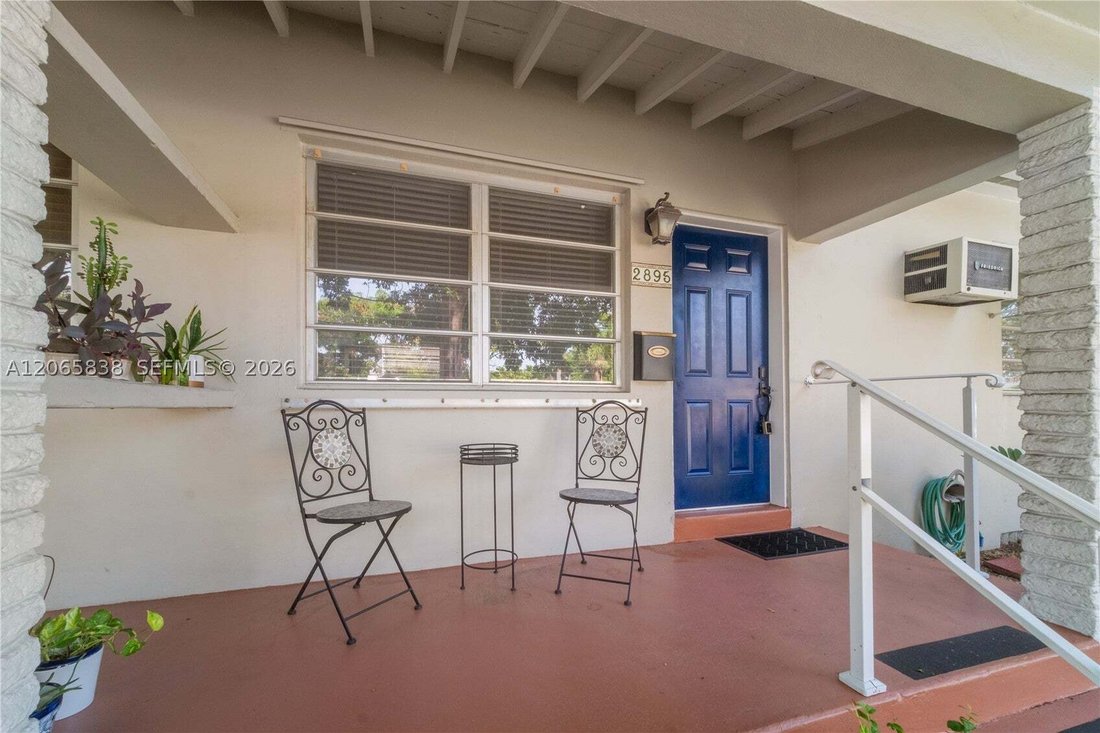 Apartment in Coral Gables, Florida, United States 2 - 18588958