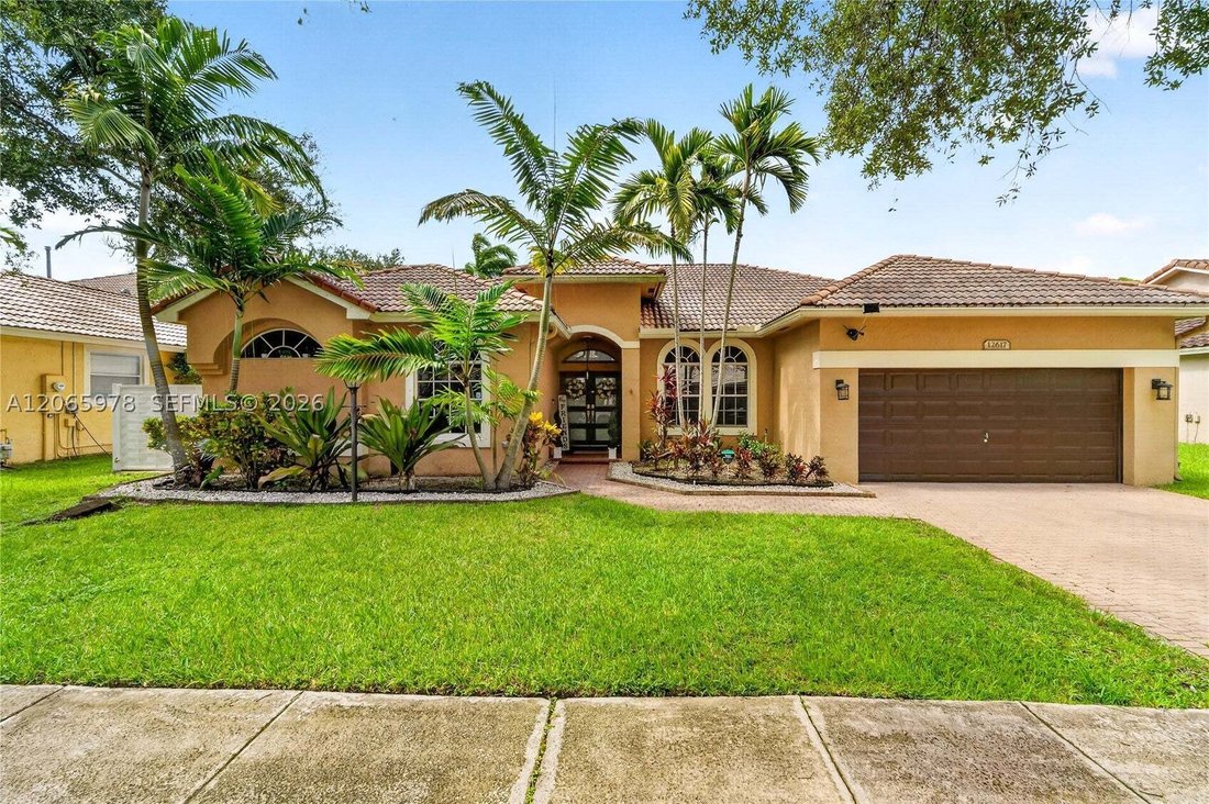 House in Pembroke Pines, Florida, United States 4 - 18591554