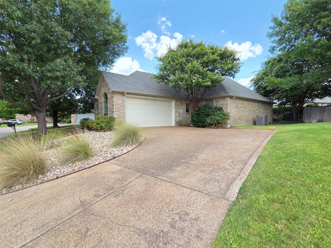 House in Fort Worth, Texas, United States 3 - 18592160