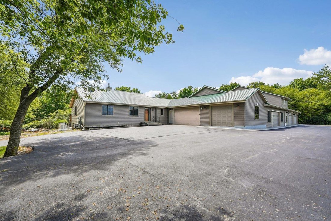 House in Palmyra, Wisconsin, United States 5 - 18589152