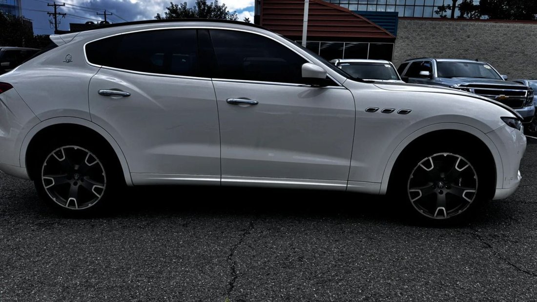 Suv in Vienna, VA, United States 4 - 18593356
