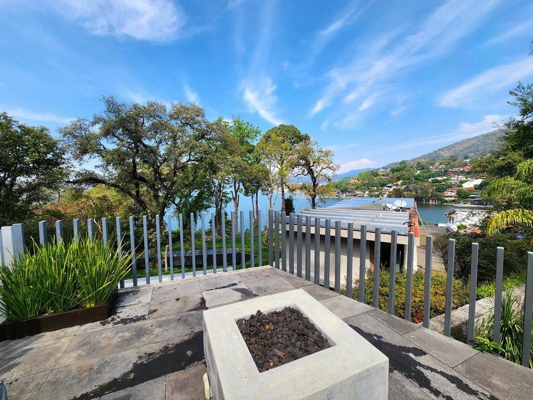 House in Valle de Bravo, State of Mexico, Mexico 1 - 18590737