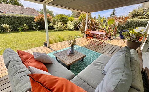 Villa in Lege Bourg, Lège-Cap-Ferret, France 1