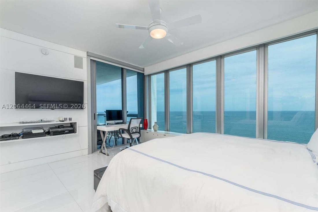 Condo in Miami Beach, Florida, United States 3 - 18588959