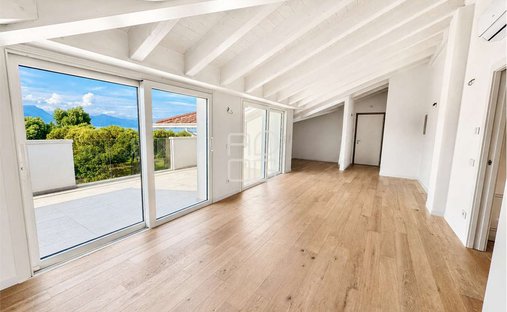 Apartment in Rivoltella, Desenzano del Garda, Lombardy 1