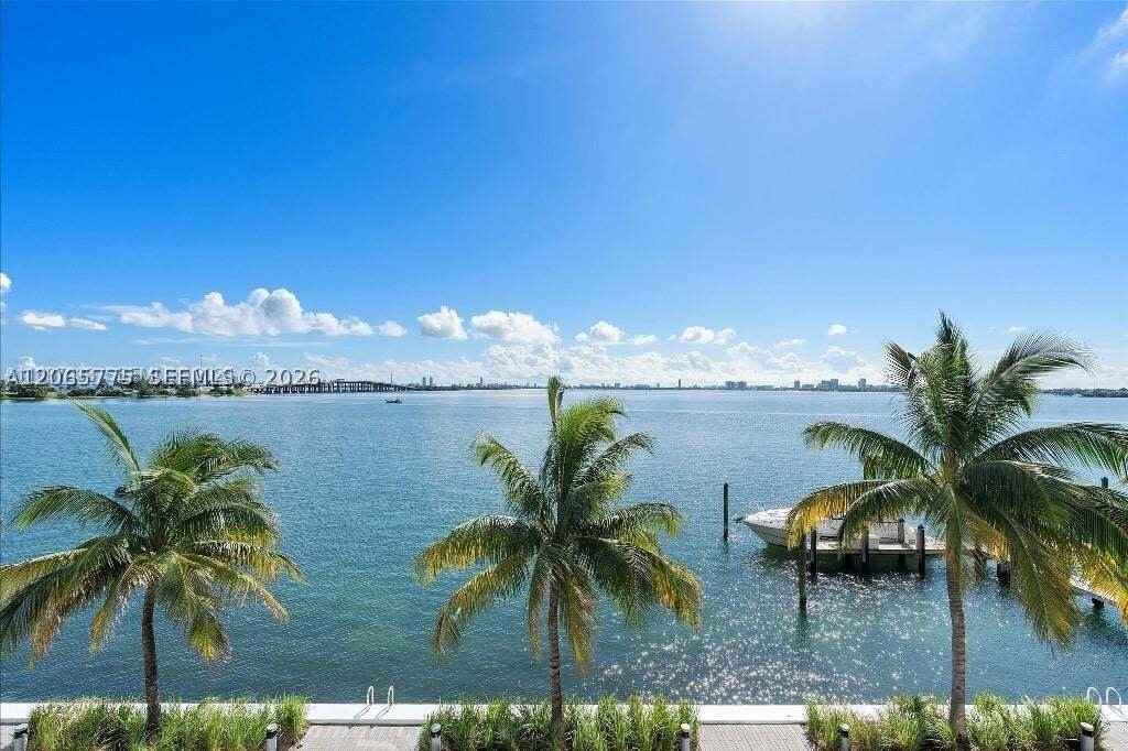Condo in Miami, Florida, United States 3 - 18588963