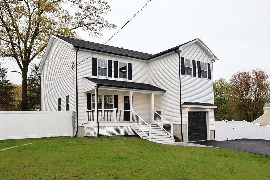 House in Woonsocket, Rhode Island, United States 2 - 18590964