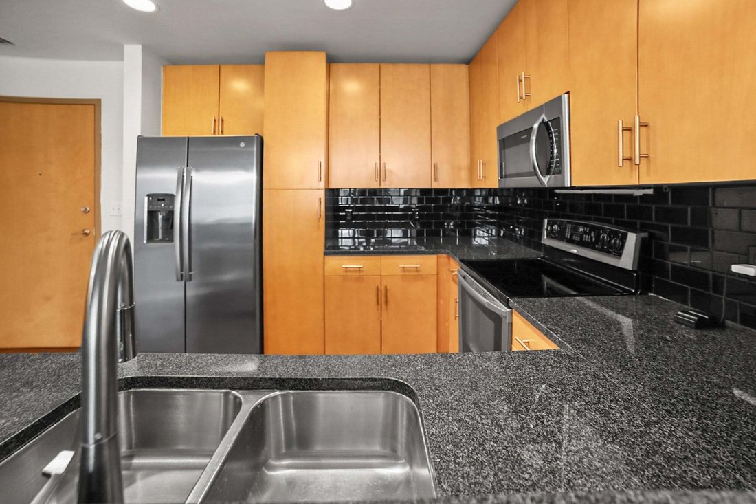 Condo in Austin, Texas, United States 5 - 18592173