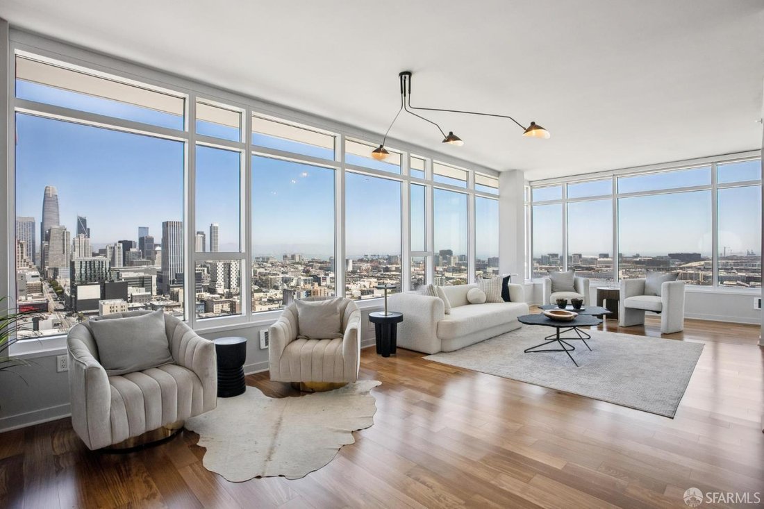Condo in San Francisco, California, United States 5 - 18591388