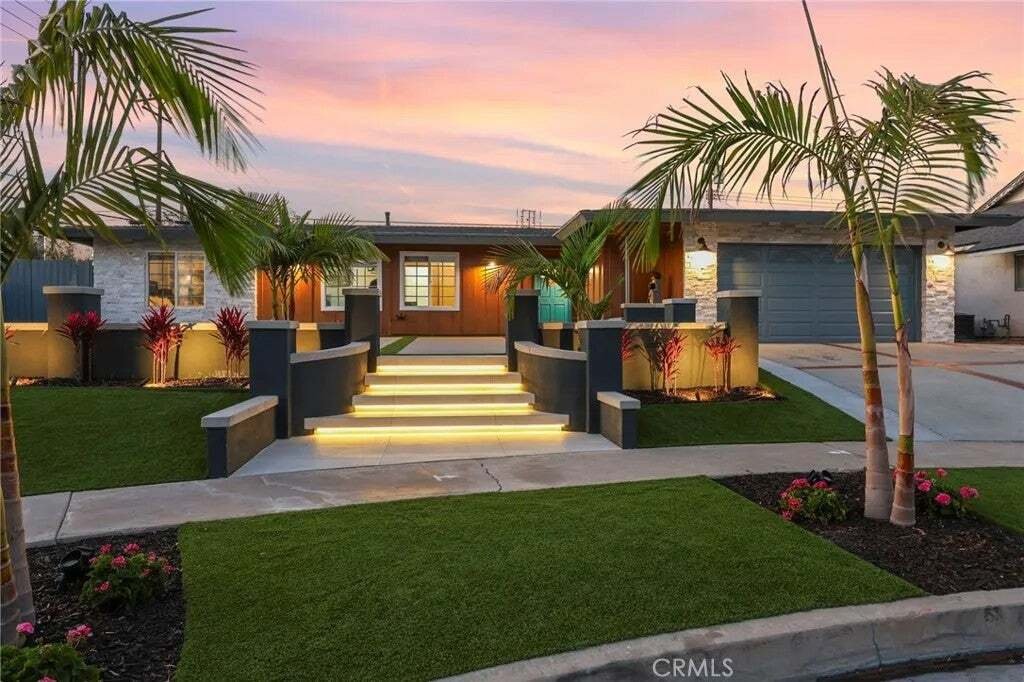 Condo in Orange, California, United States 2 - 18354776
