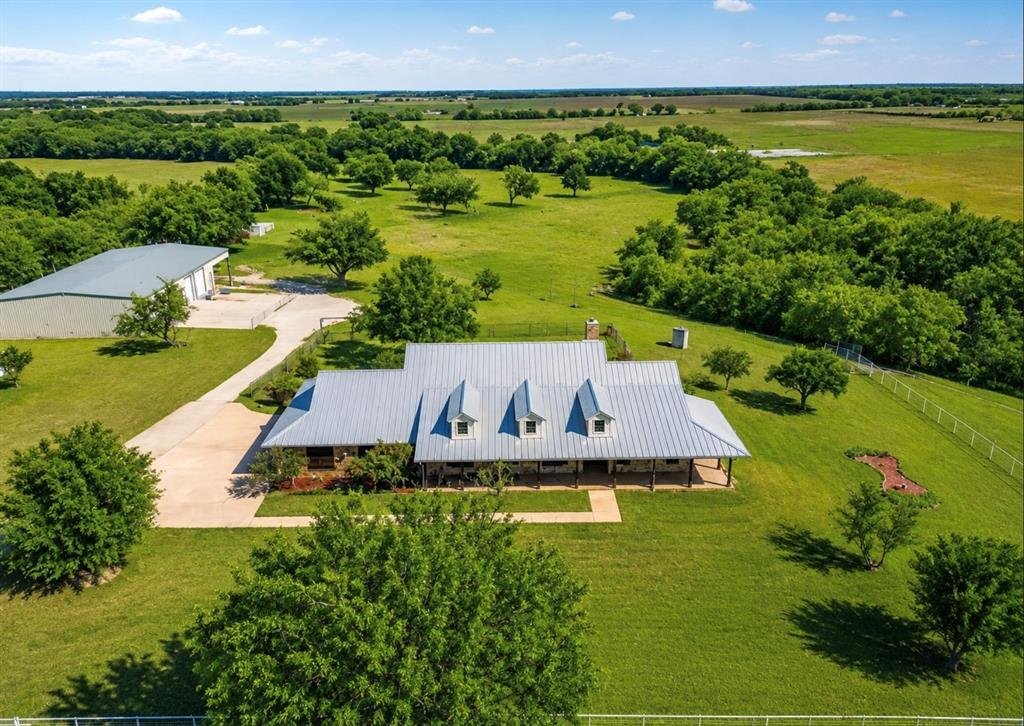 Farm Ranch in Krum, Texas, United States 1 - 17952223