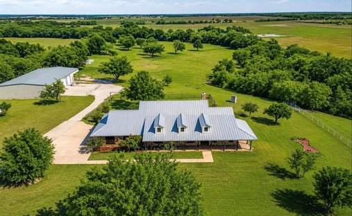 Farm Ranch in Krum, Texas, United States 1