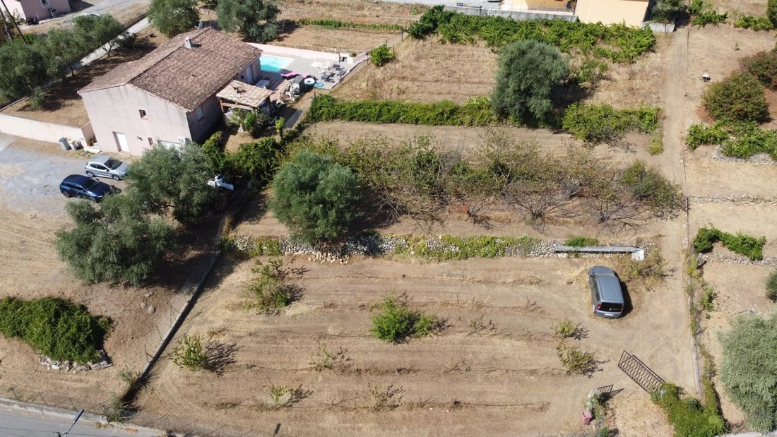 Land in Carros, Provence-Alpes-Côte d'Azur, France 3 - 18559772