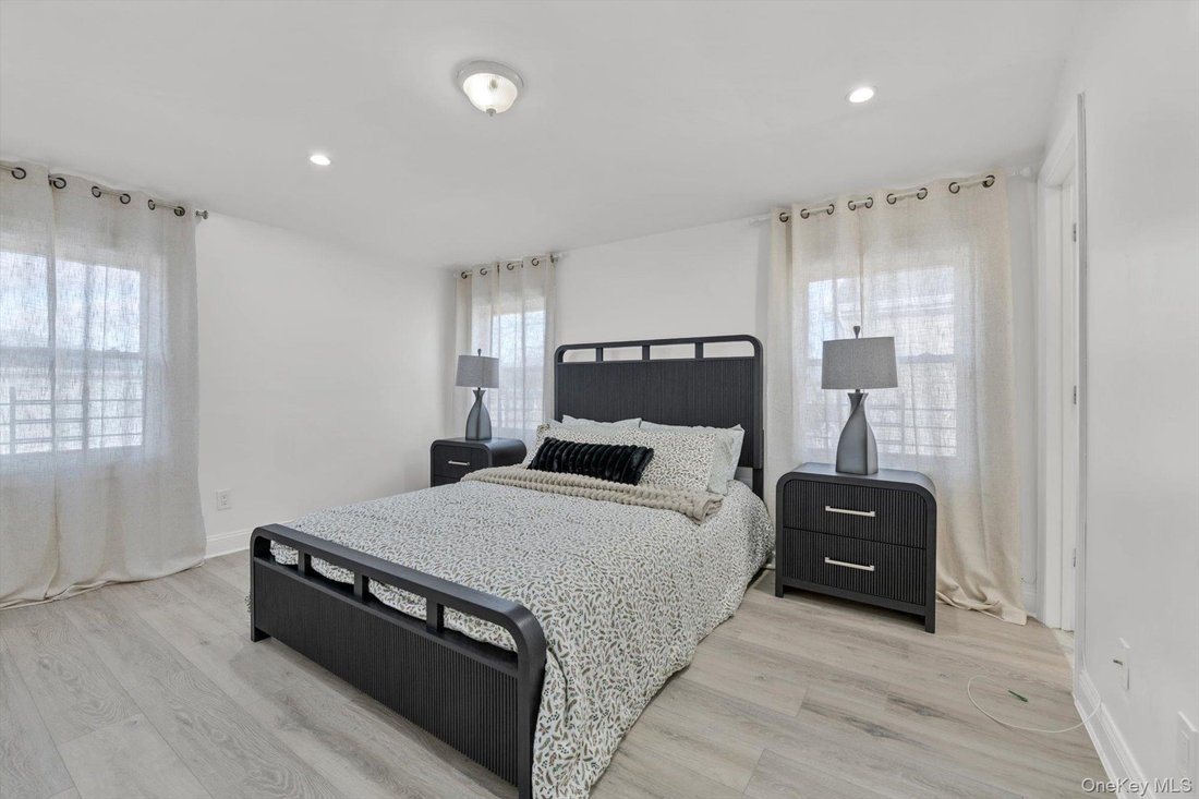 House in New York, New York, United States 5 - 18588867