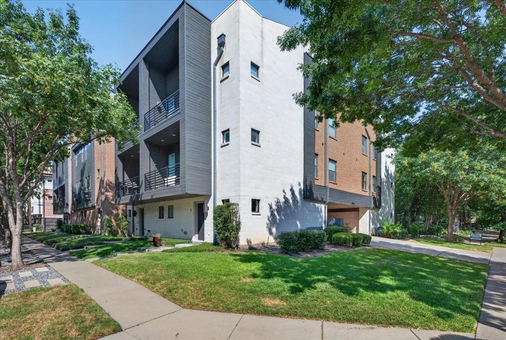 Condo in Dallas, Texas, United States 2 - 18589928