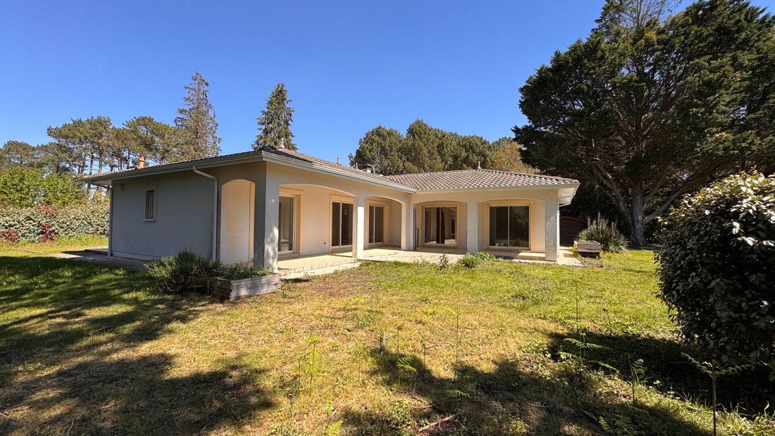 Villa in Ares, Nouvelle-Aquitaine, France 4 - 18590554