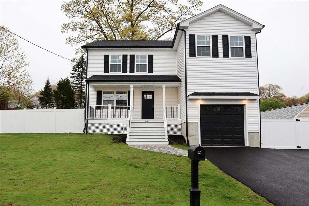 House in Woonsocket, Rhode Island, United States 1 - 18590964