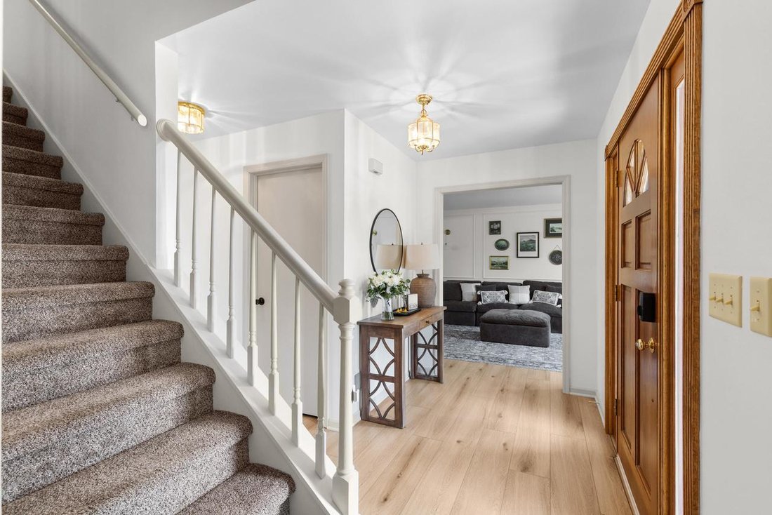 House in Menomonee Falls, Wisconsin, United States 4 - 18589156