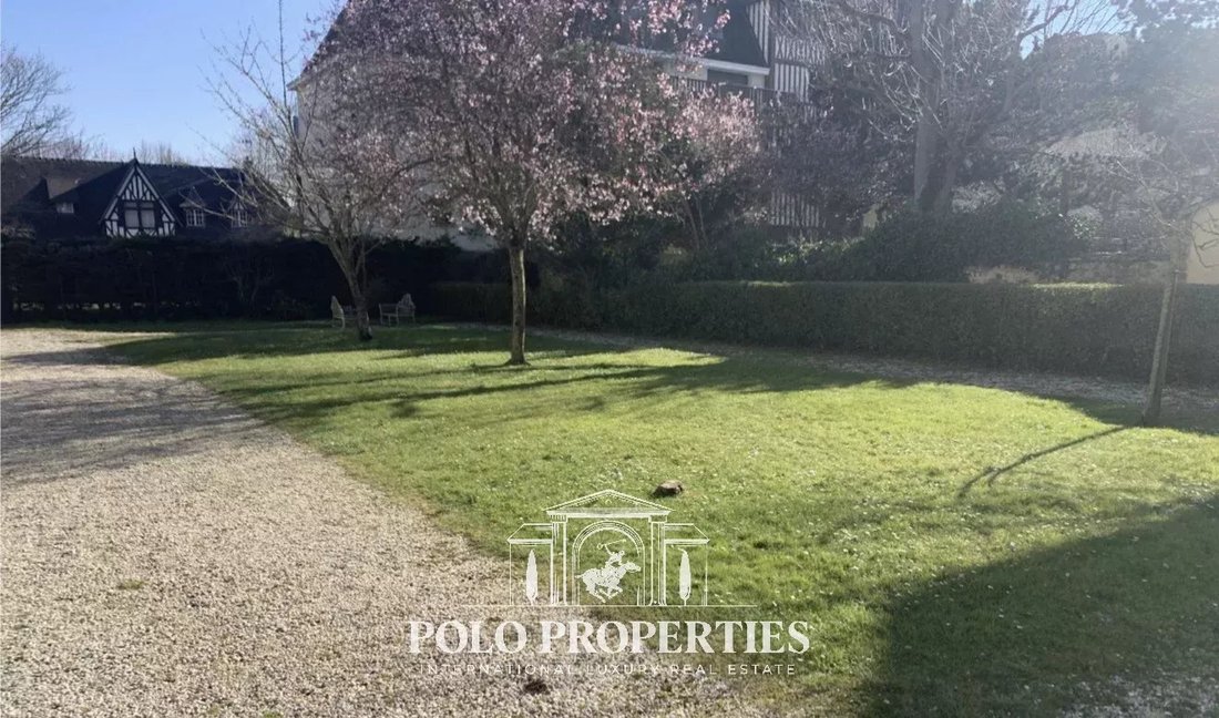 Villa in Deauville, Normandy, France 2 - 18590476
