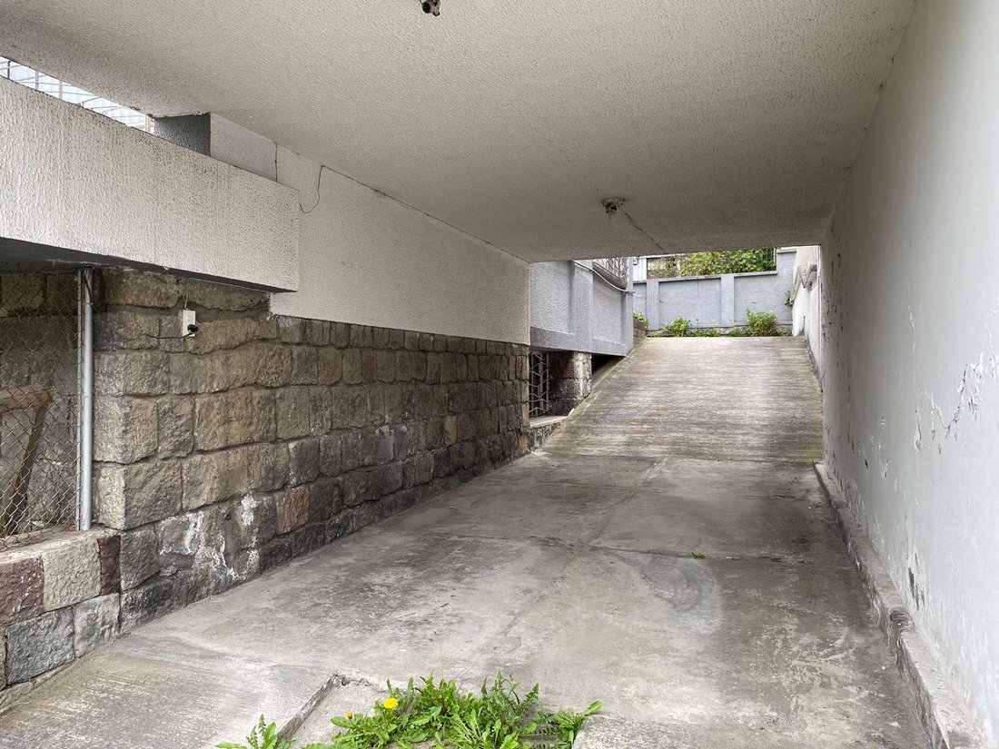 Land in Quito, Pichincha, Ecuador 5 - 18588720