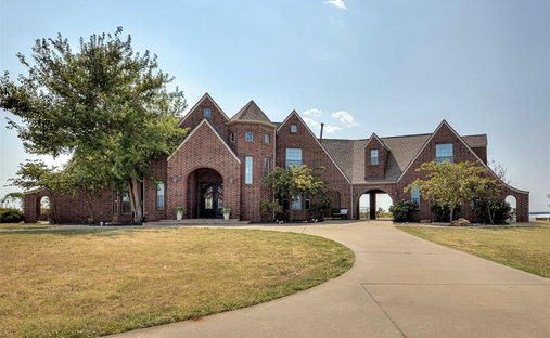 House in Piedmont, Oklahoma, United States 1