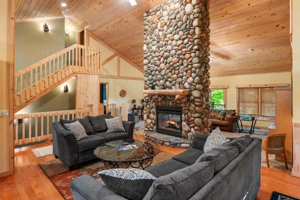 House in Central Lake, Michigan, United States 3 - 18591186